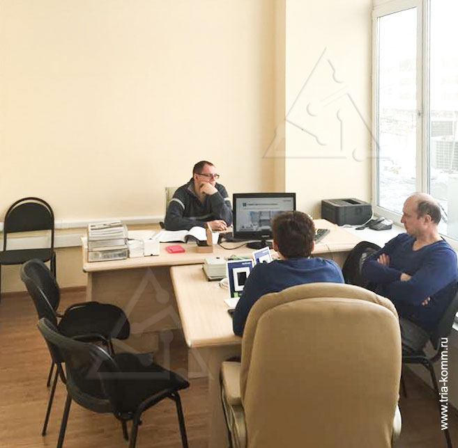 Сотрудники компании «МЦИИТ Сервис» во время обучения на семинаре в офисе «Амалва»